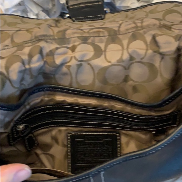 Coach Bag - Picture 3 of 4